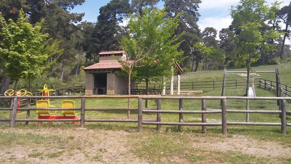 בית הארחה Guadalaviar 	Casa Rural Martina מראה חיצוני תמונה